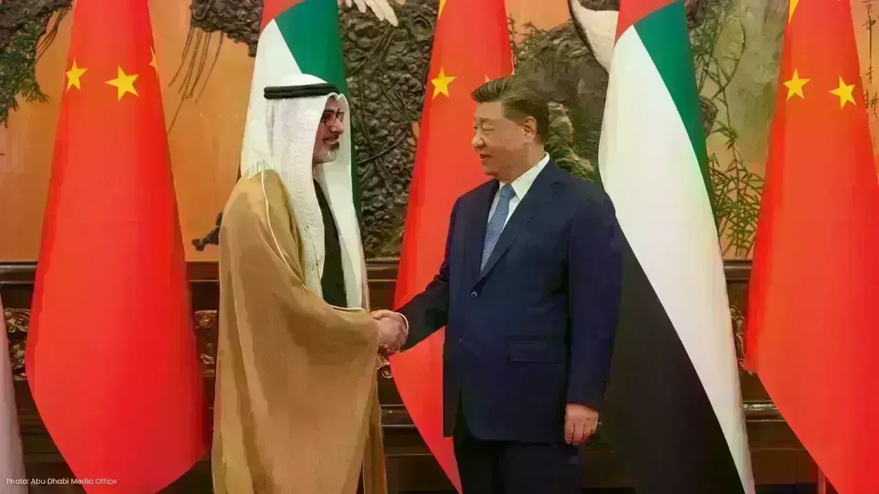 Xi Jinping and Abu Dhabi Crown Prince Discuss Enhanced Cooperation