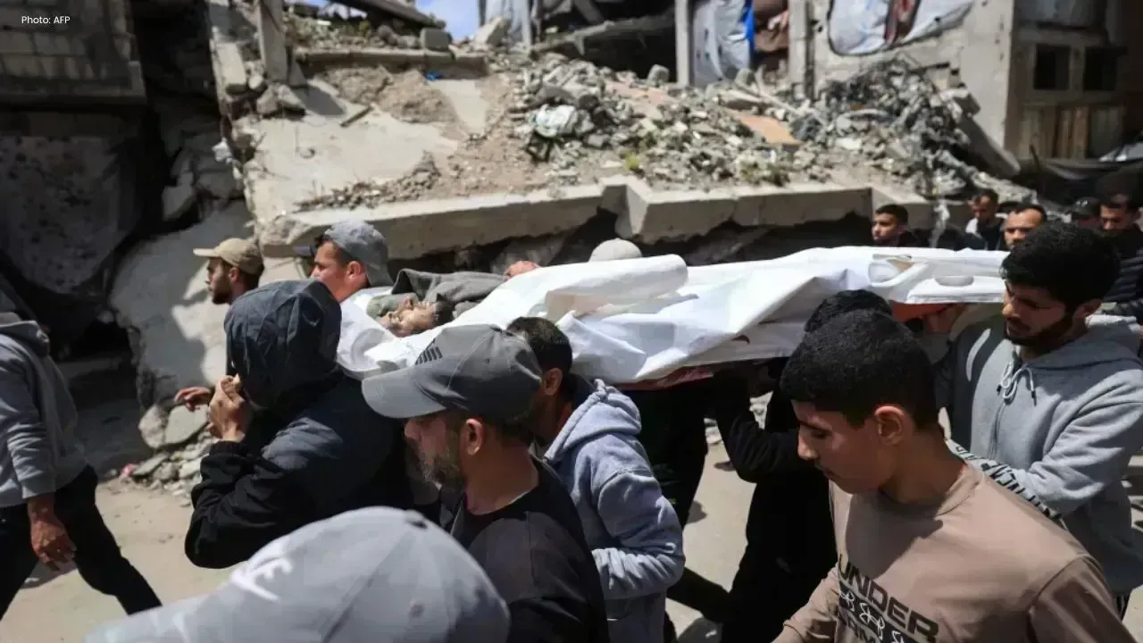 3 Dead as Israeli Strikes Hit Gaza Again