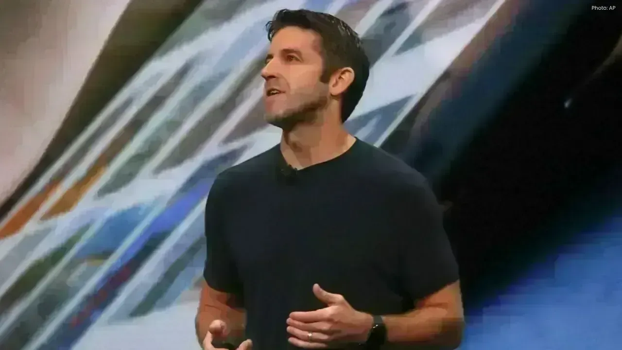 John Ternus Takes the Helm as Apple CEO, Succeeding Tim Cook This September