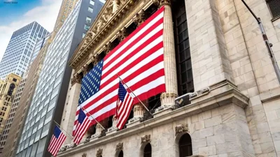 US Markets Decline Amid AI Anxiety and Mixed Earnings Reports