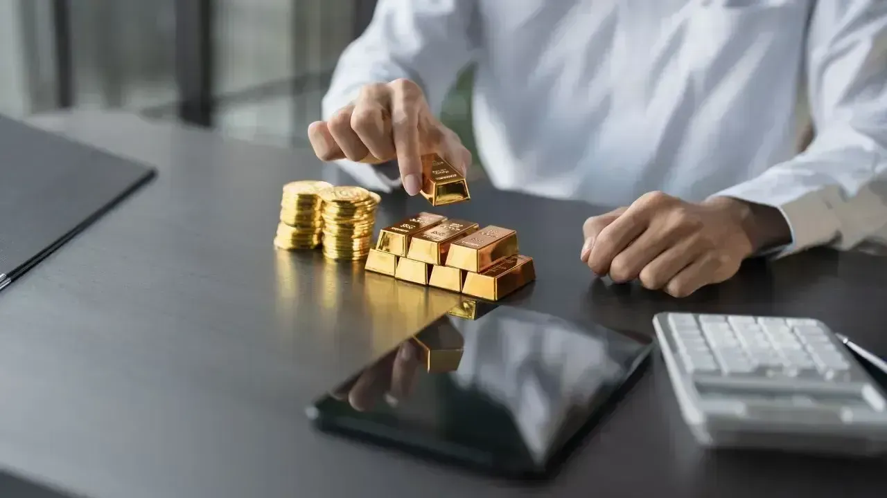 Gold Prices Continue Decline in Dubai for Third Consecutive Day