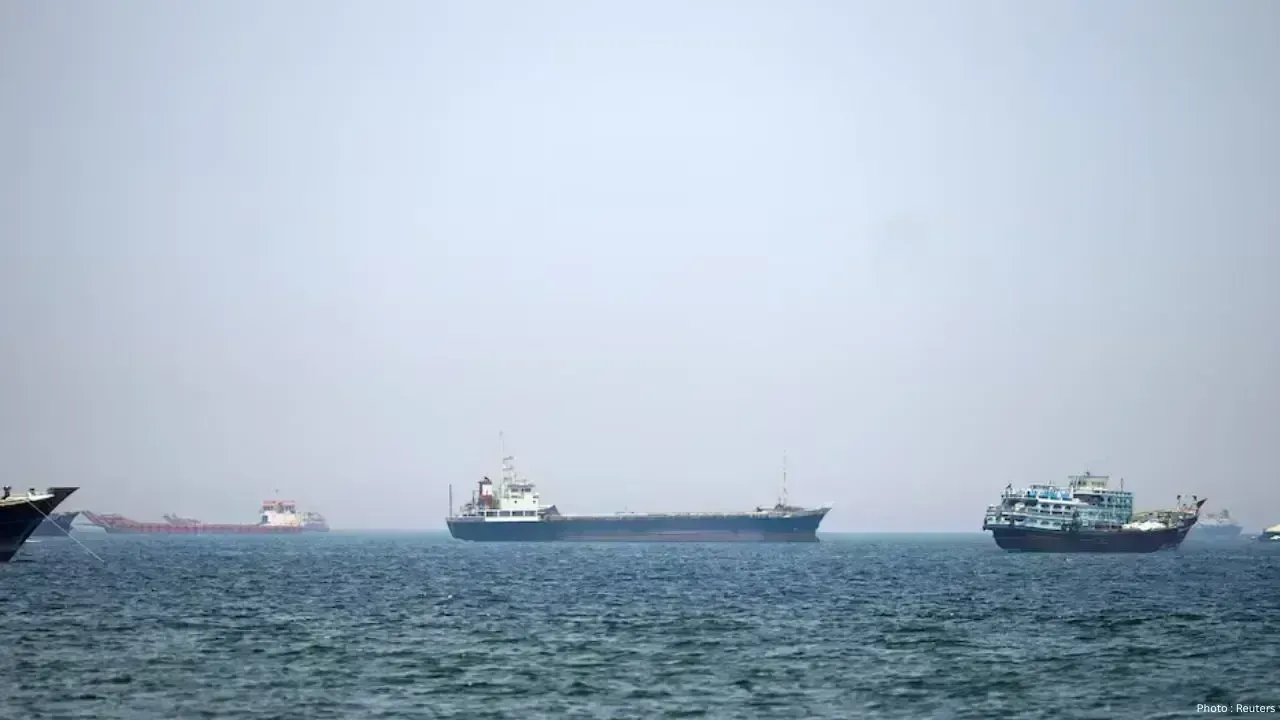 Trump Asks Iran to Agree on a Deal Amid Potential US Economic Pressure Extension