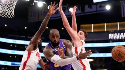 Lakers Stumble Against Rockets as LeBron Shines in Challenging Playoff Clash