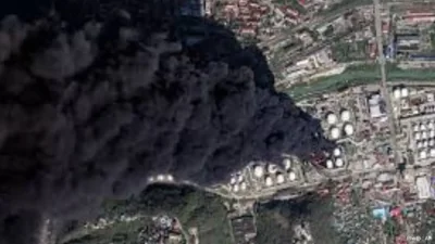 UAV Strikes on Russian Oil Infrastructure Spark Environmental and Economic Fears