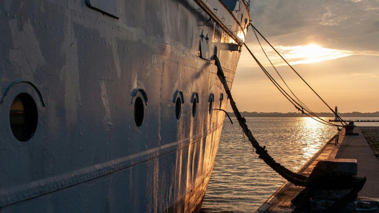 Pakistan Navy Rescues Indian Crew During Arabian Sea Emergency