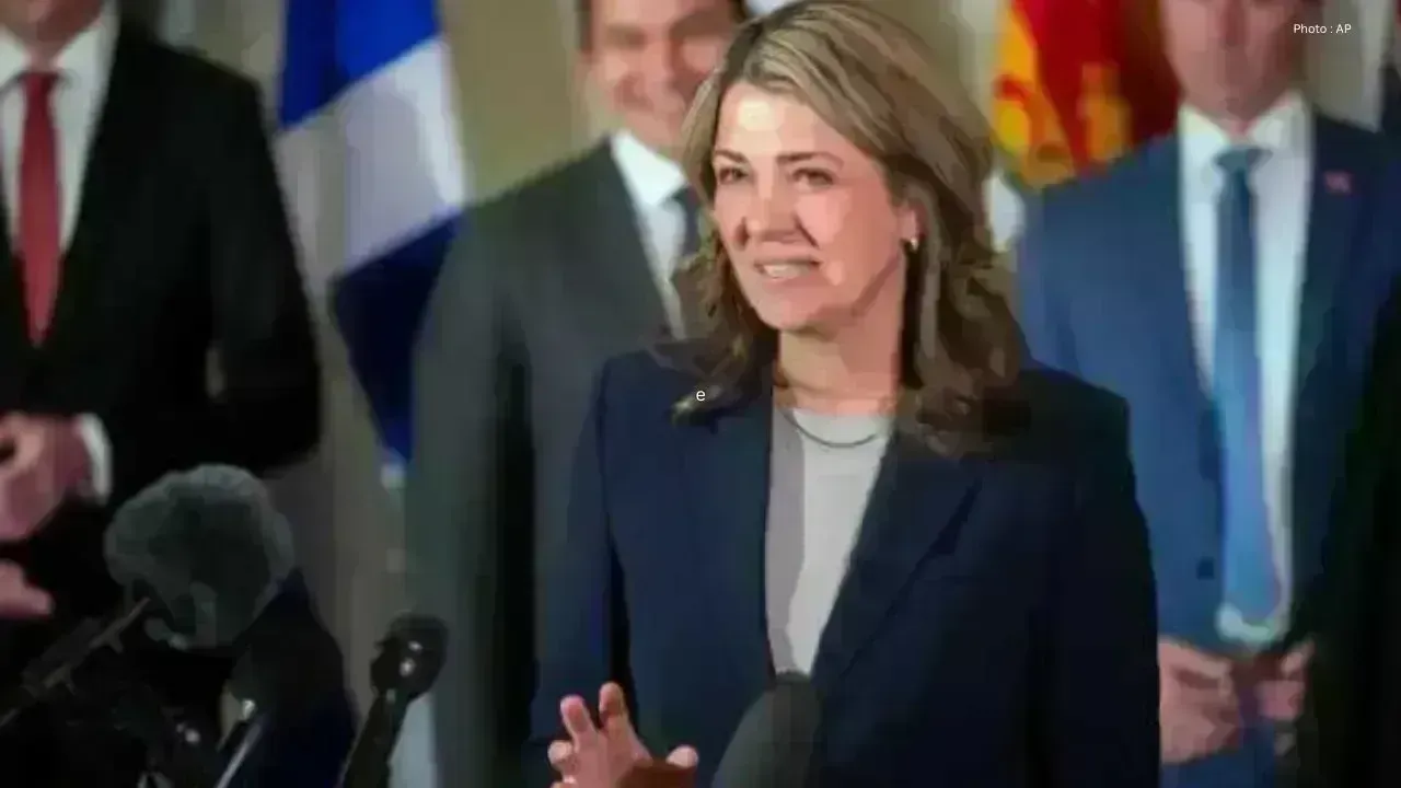 Danielle Smith Stands by UCP Engagement with Alberta Separatists