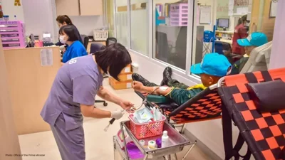 Thai Soldiers Donate Blood To Save Patient