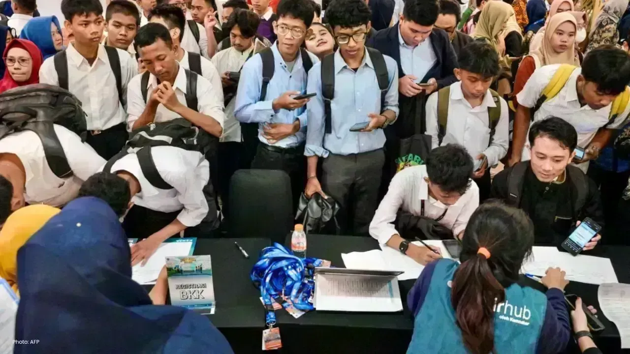 Indonesia Jobs Rise as Informal Work Grows