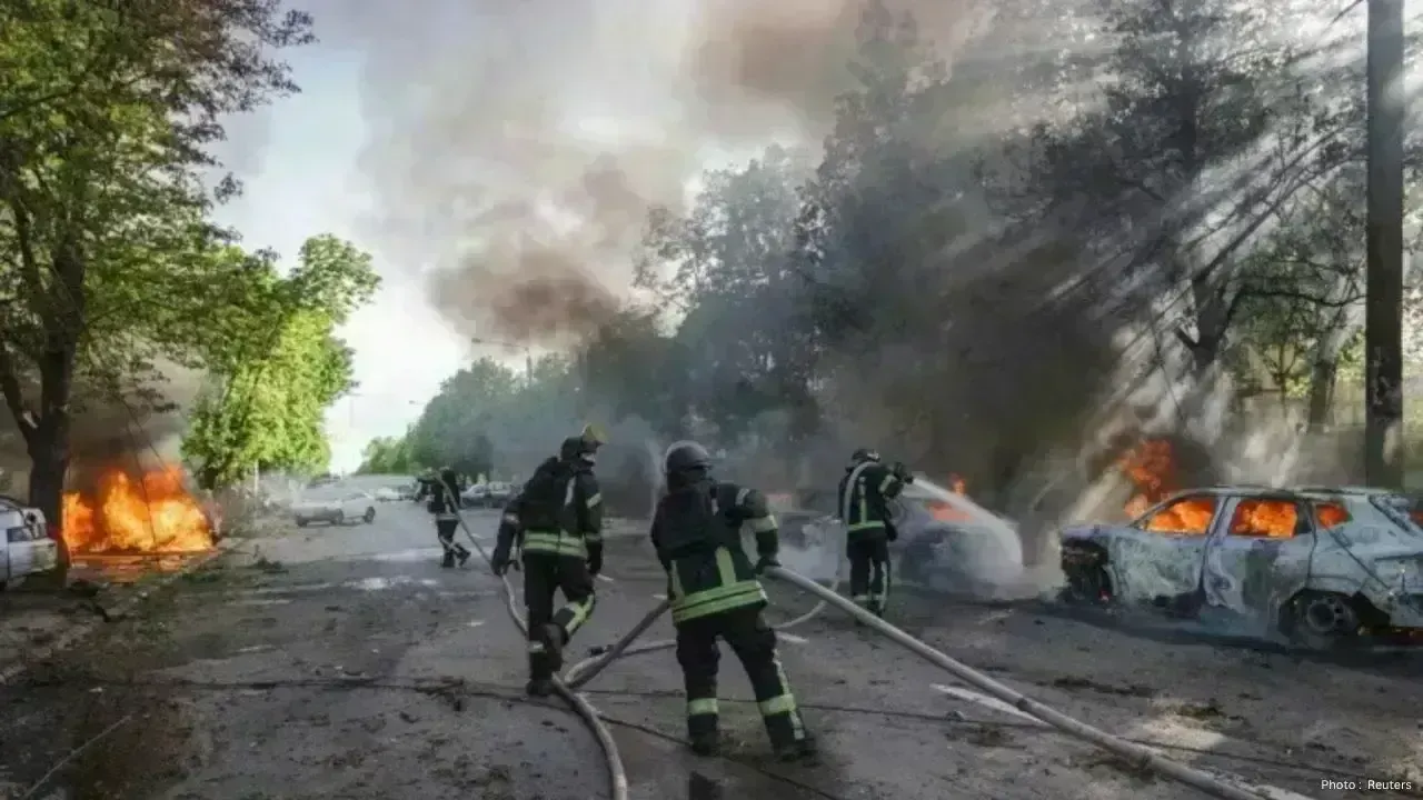 Renewed Fighting Between Russia and Ukraine Amid Ceasefire