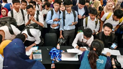 Indonesia Jobs Rise as Informal Work Grows