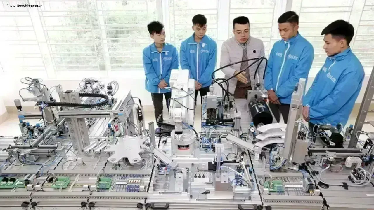 Vietnam Sets New Vocational Education Rules