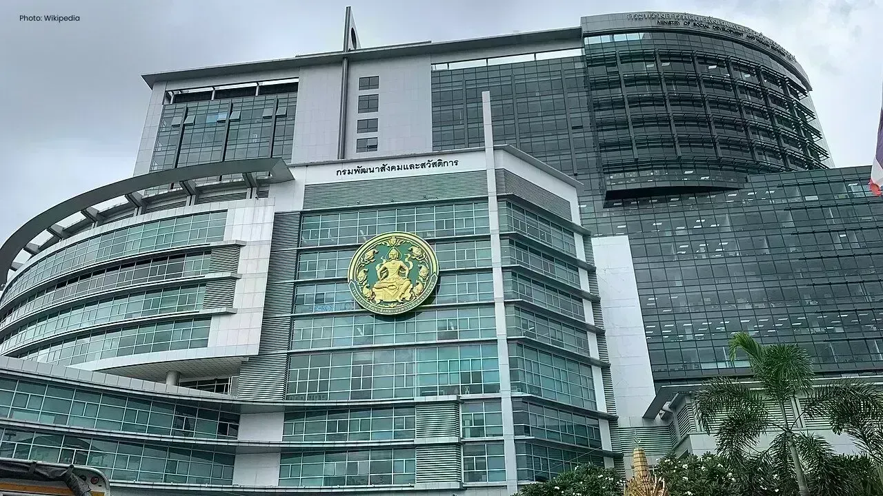 Thai Govt Moves to Protect Young Novices