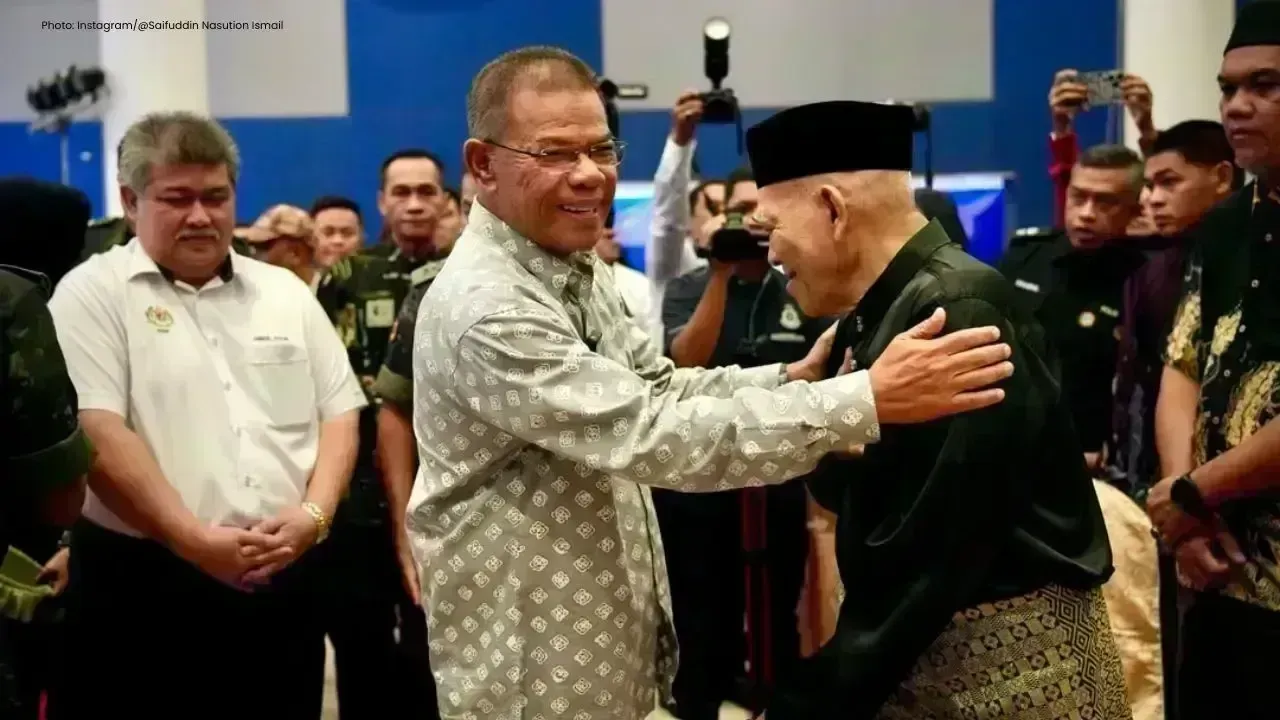 Malaysia Minister Rejects Citizenship Claims