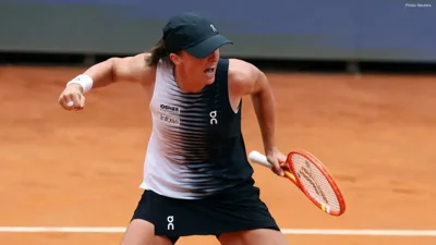 Iga Swiatek Overcomes Jessica Pegula to Secure Italian Open Semi-Final Spot
