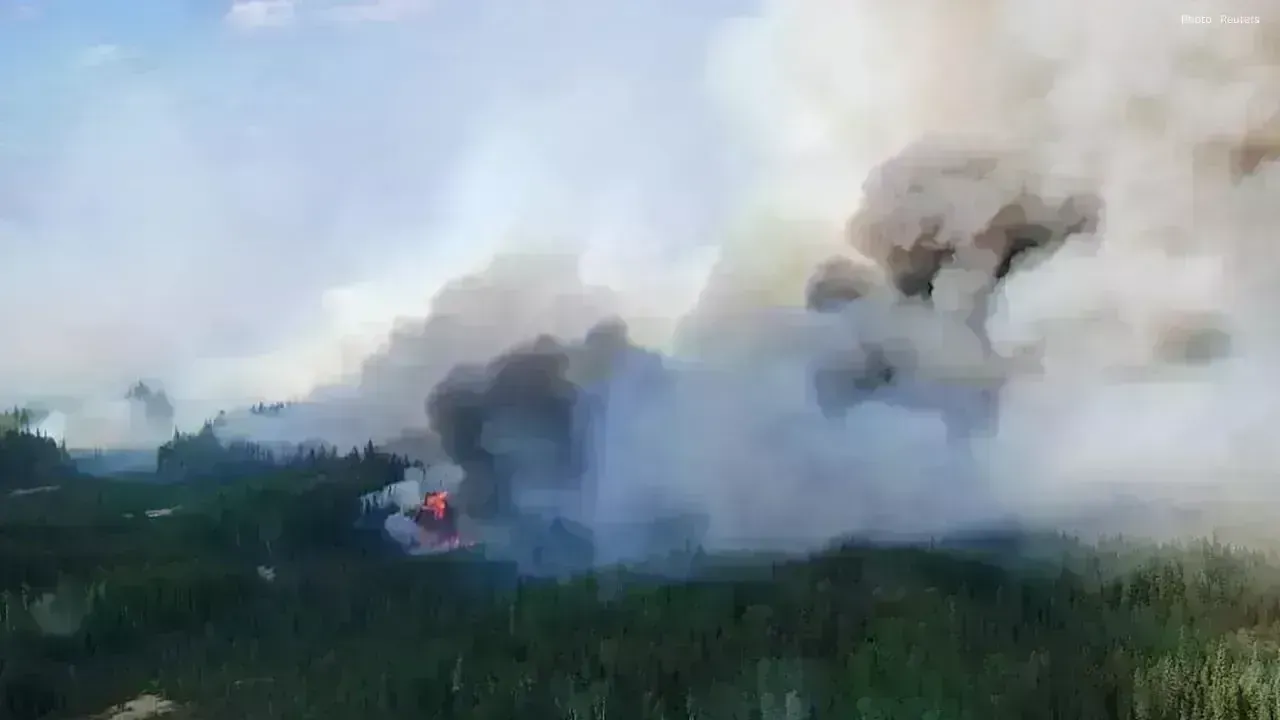 Wildfire Near Sundre Sparks Evacuation Alerts in Alberta