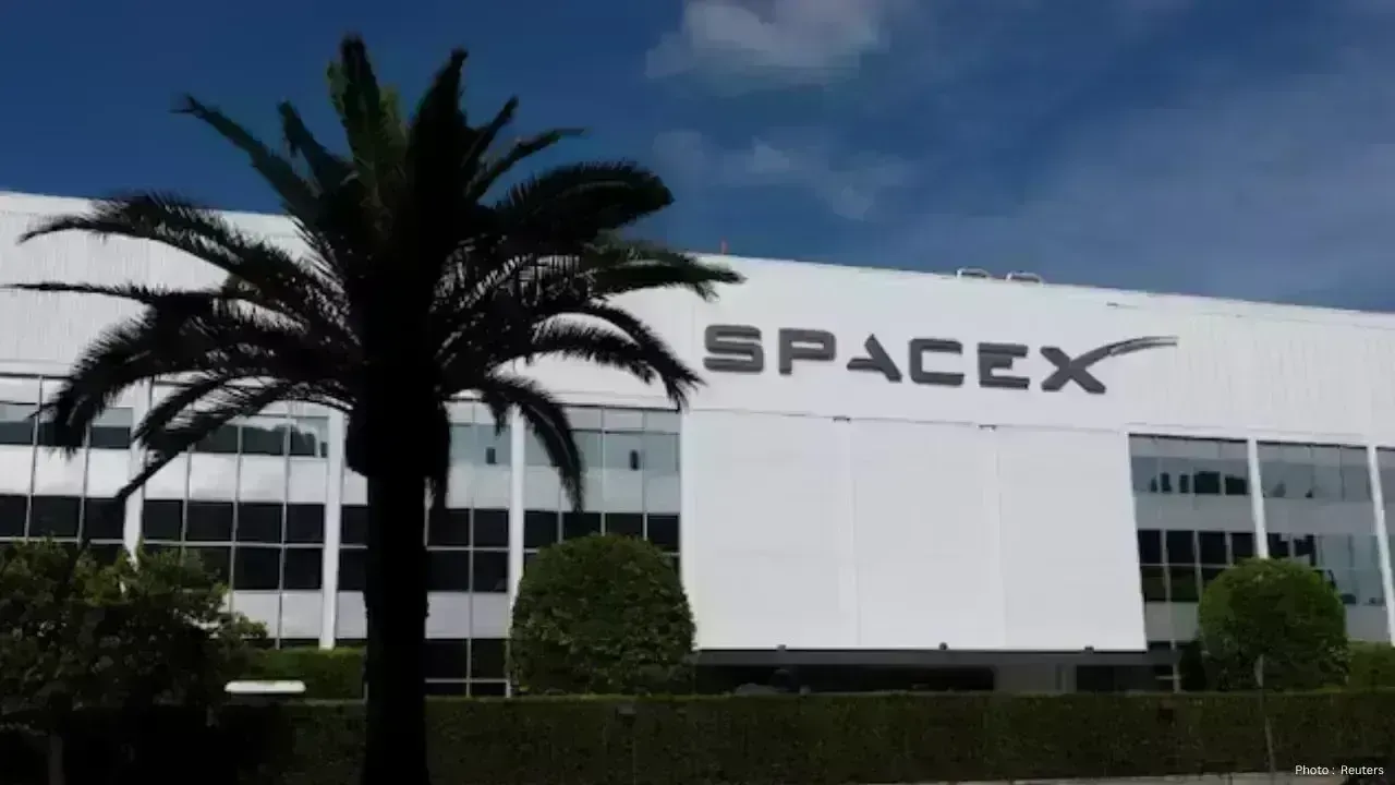 SpaceX Accelerates Toward Landmark Nasdaq Listing