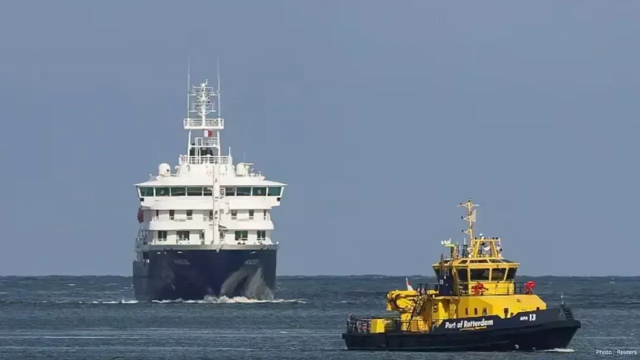 Cruise Ship with Hantavirus Cases Approaches Rotterdam Amid Health Scrutiny