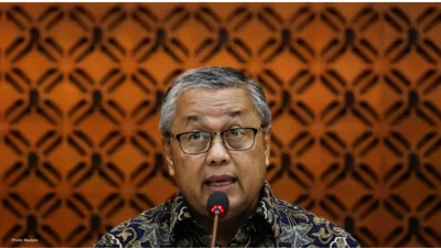Indonesia Raises Rates To Save Rupiah