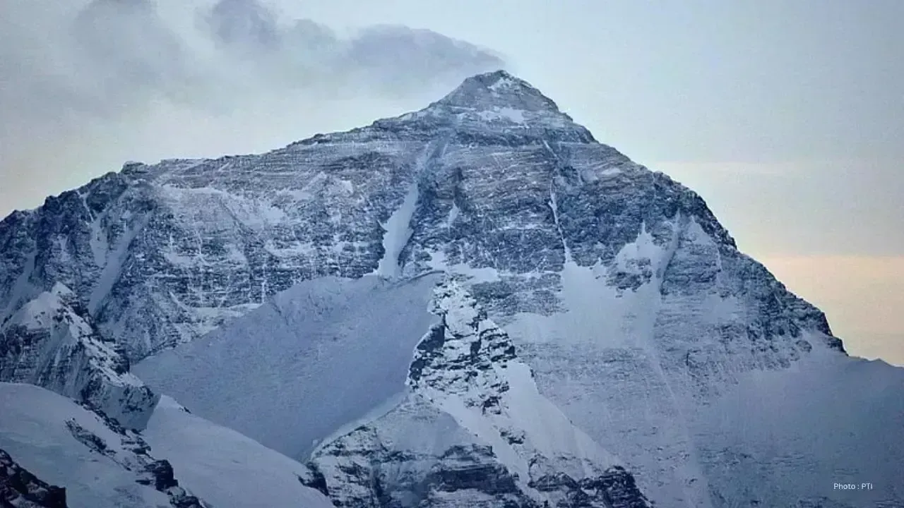 Historic Achievement: 274 Climbers Conquer Mt Everest in One Day
