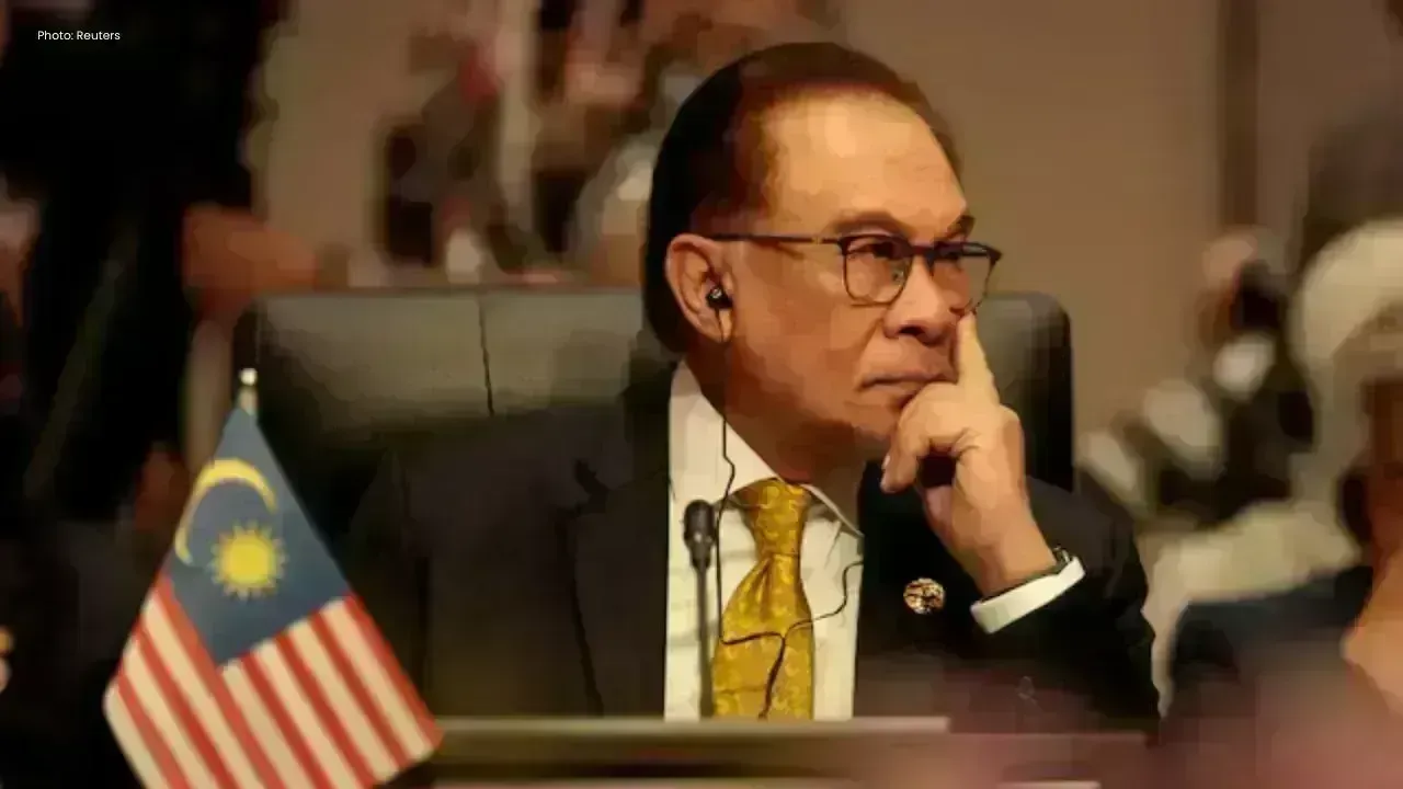 Anwar Urges Diplomats To Boost Investments