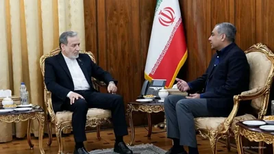 Pakistani Diplomat Engages with Iran's FM as US-Iran Talks Face Renewed Focus