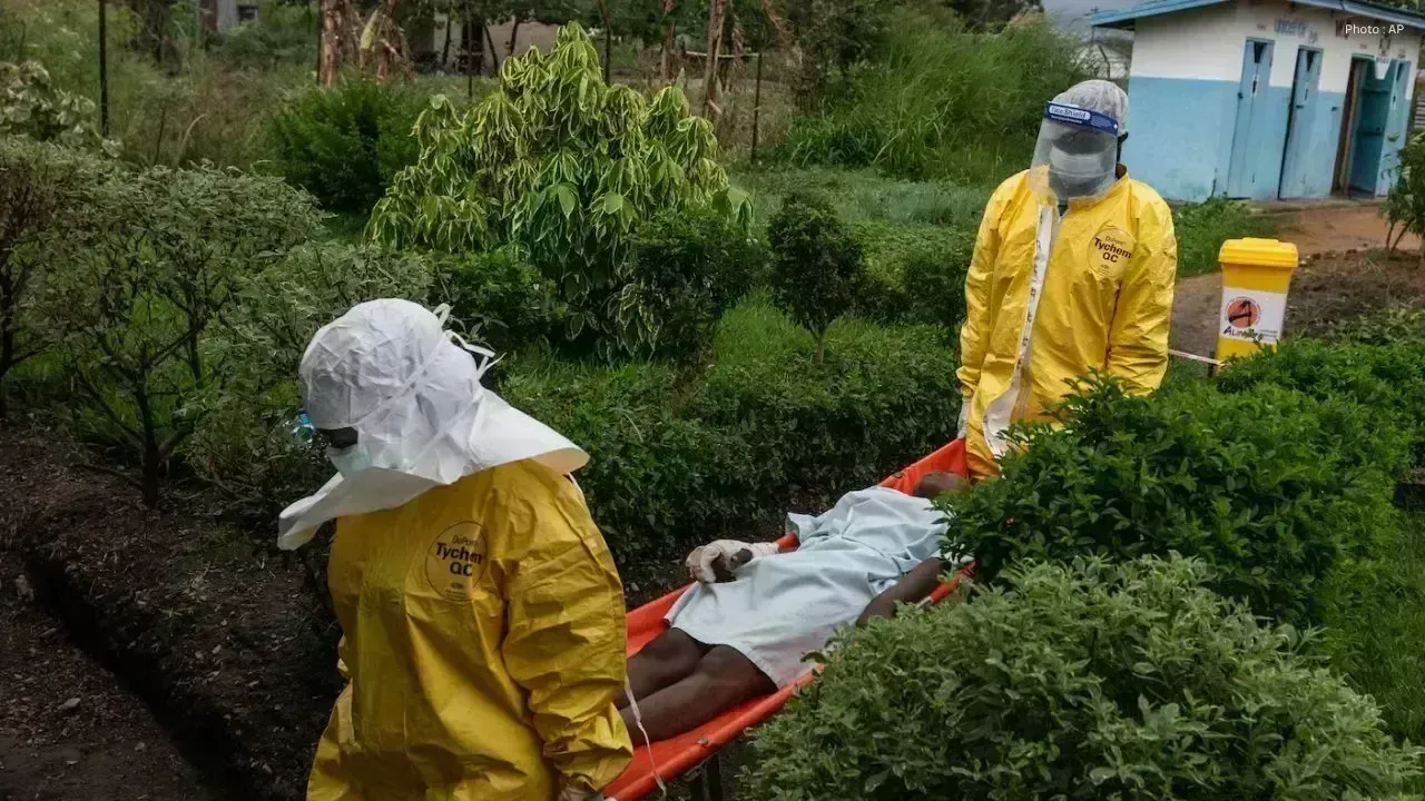 New Travel Restrictions for Green-Card Holders Amid Ebola Outbreak