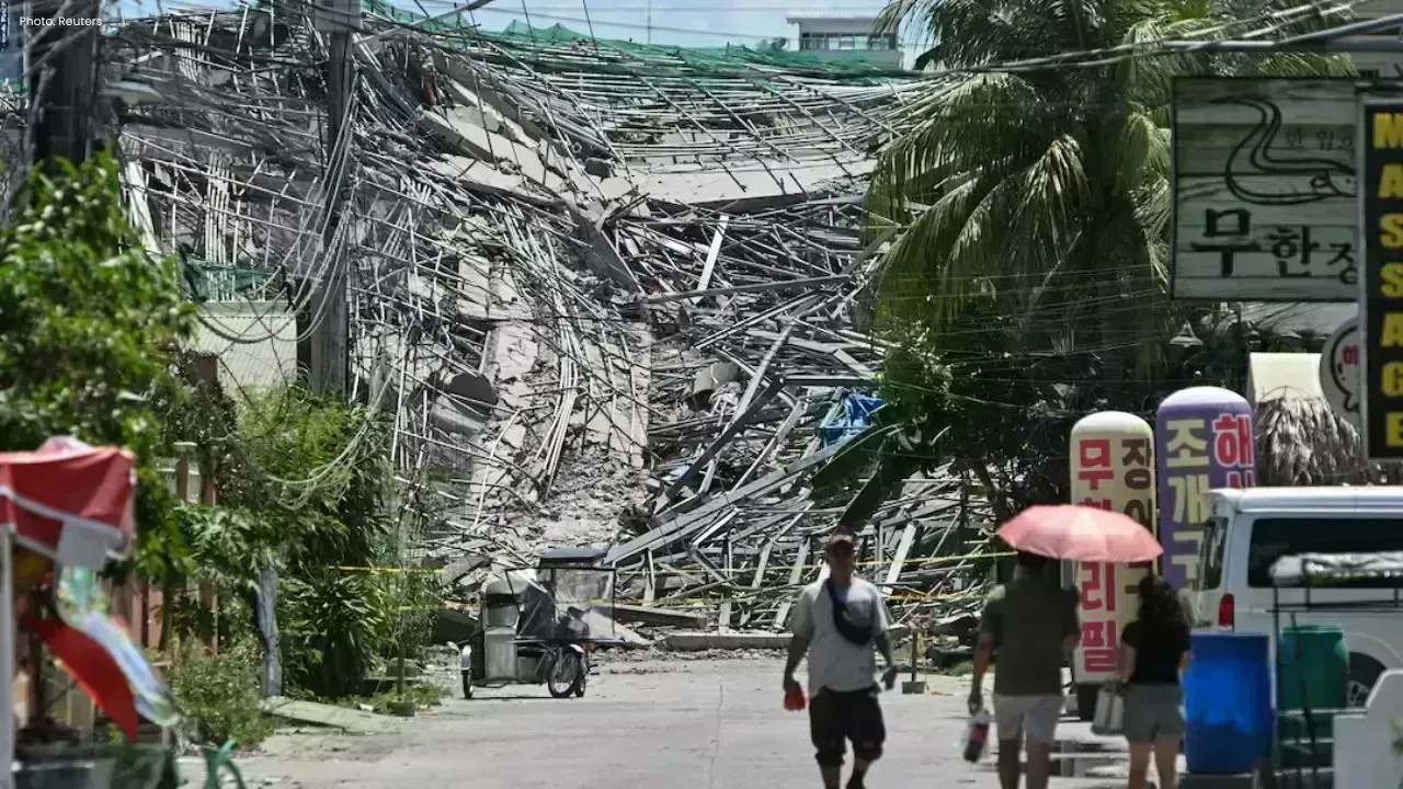 Philippines Building Collapse Leaves 21 Missing