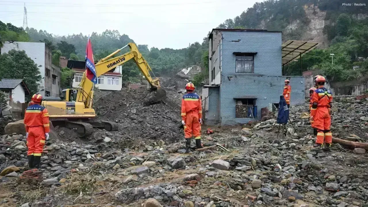 Tragic Flooding in Chongqing Results in Loss of Lives Amidst Heavy Rainfall