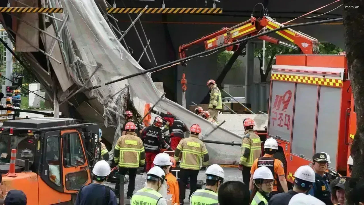 3 Killed In Seoul Overpass Collapse