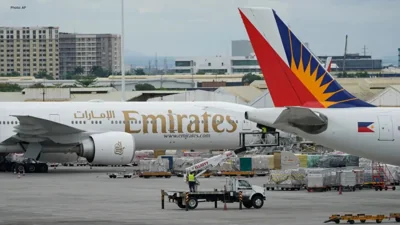 Airlines Suspend Flights Amid Mideast War