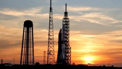 New Glenn Rocket Engulfed in Fireball During Test in Florida