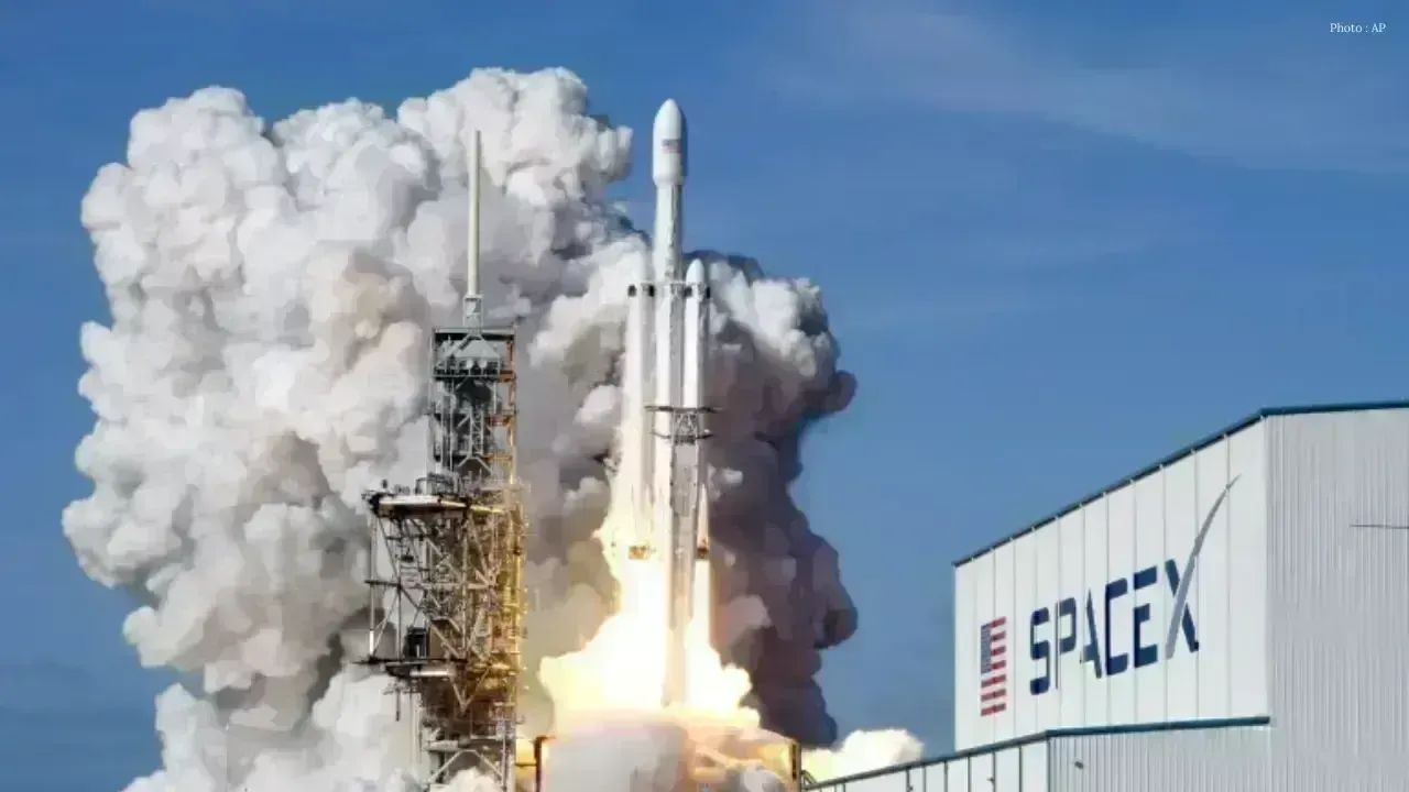 SpaceX Aims for Historic $1.77 Trillion Valuation in IPO