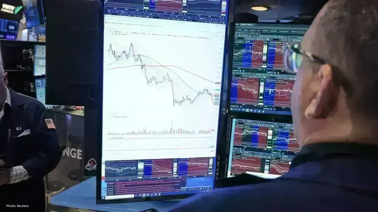Asian Markets Slide as Tech Rout Hits Global Stocks