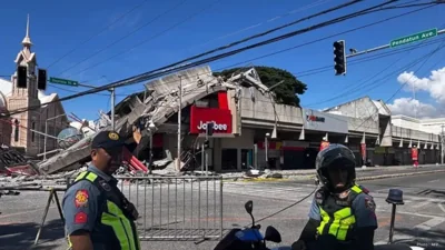 Tsunami Alerts Issued Following Massive Earthquake Near Philippines