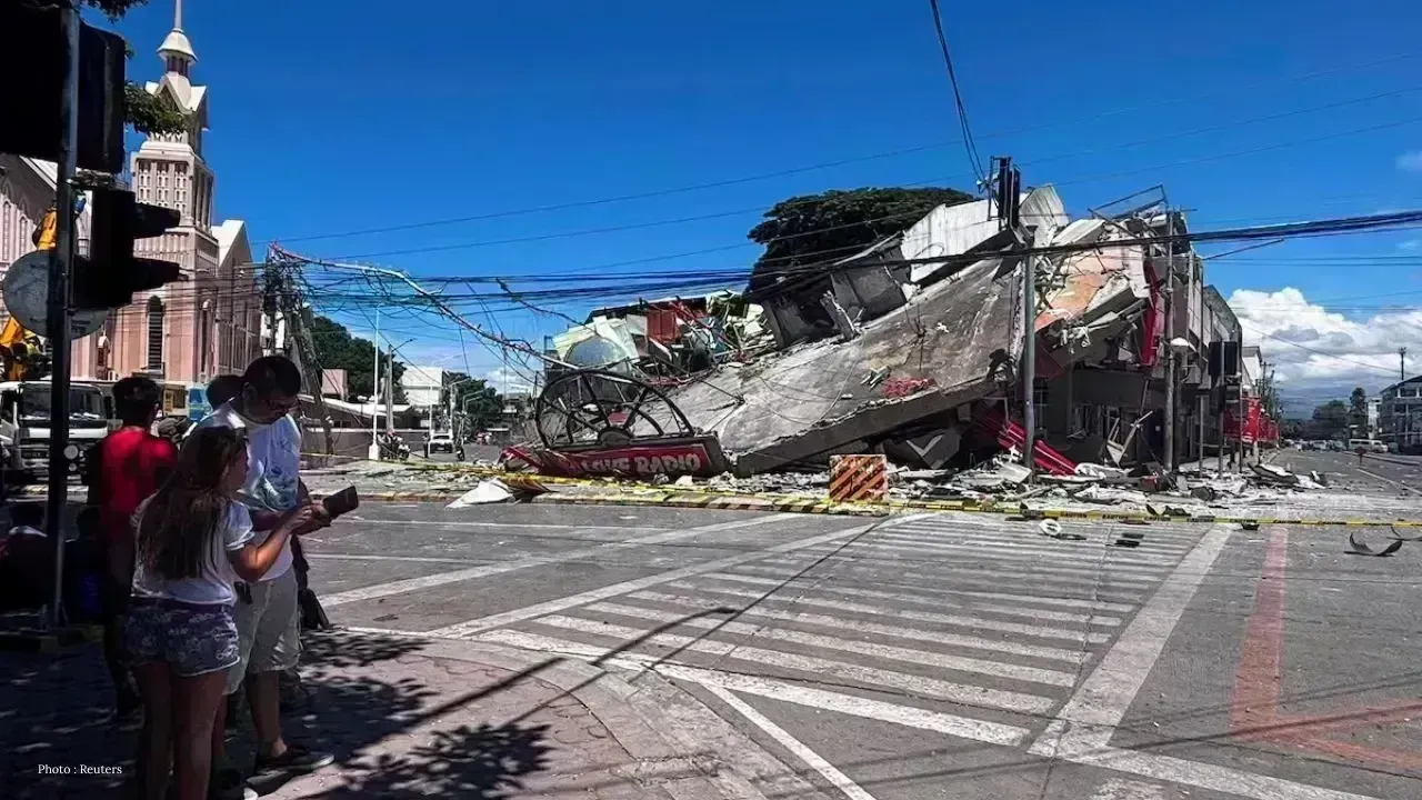 Death Toll from 7.8 Magnitude Philippine Earthquake Reaches 35