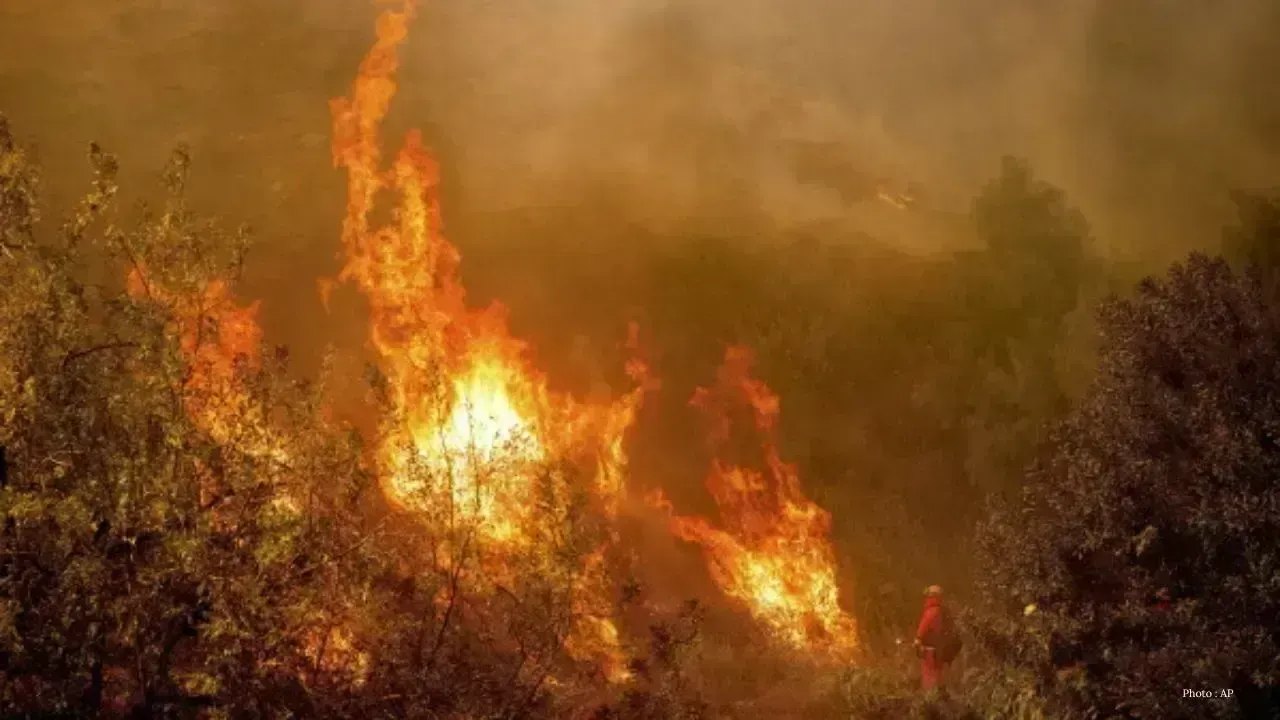 Lawsuit Filed by B.C. Retirement Community Against Couple Over Wildfire Evacuation