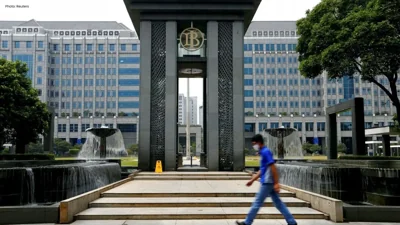 Indonesia Surprises Markets With Emergency Rate Hike