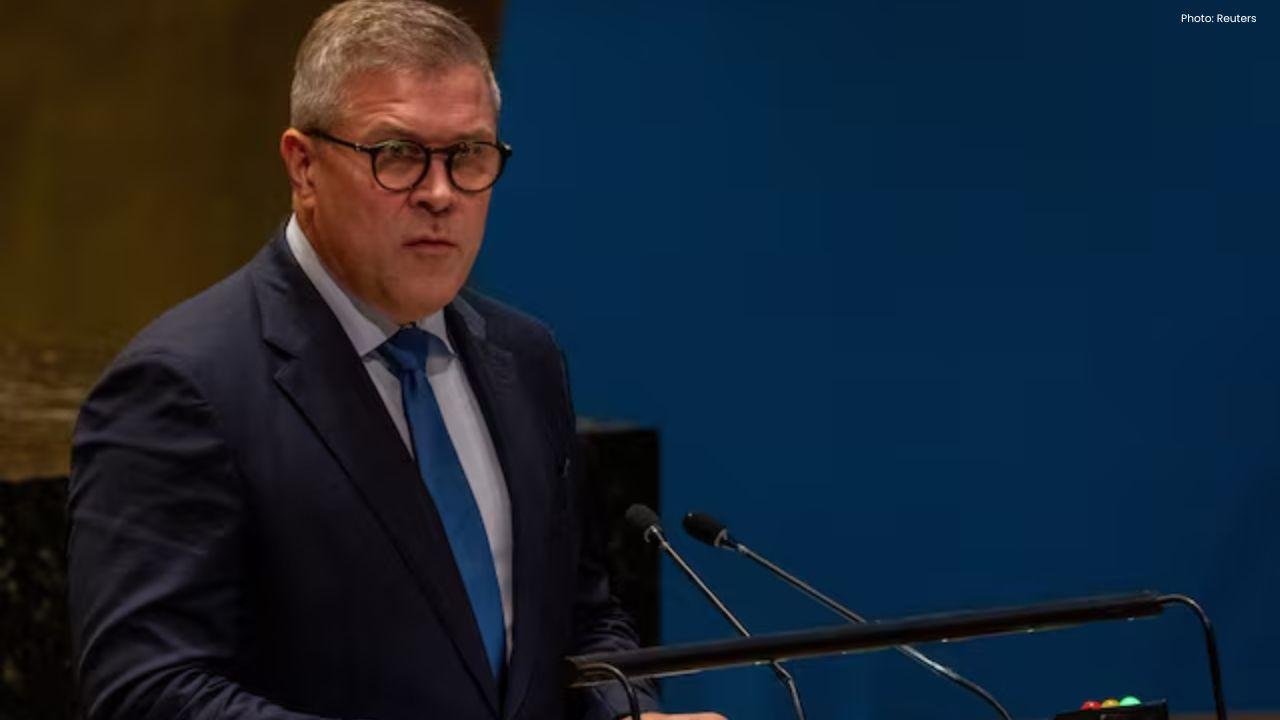 Qatar Deputy Amir Congratulates Iceland President