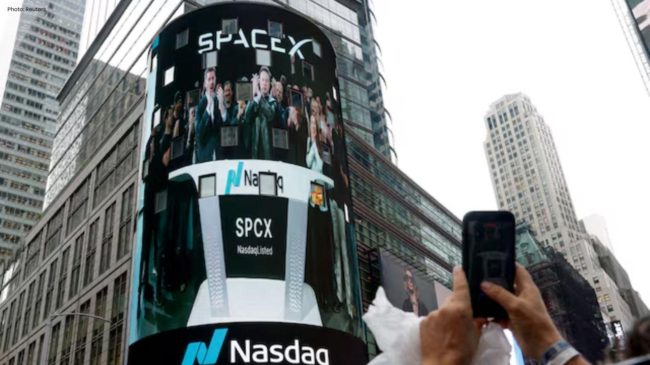 Why Are SpaceX Shares Falling After a Record IPO?