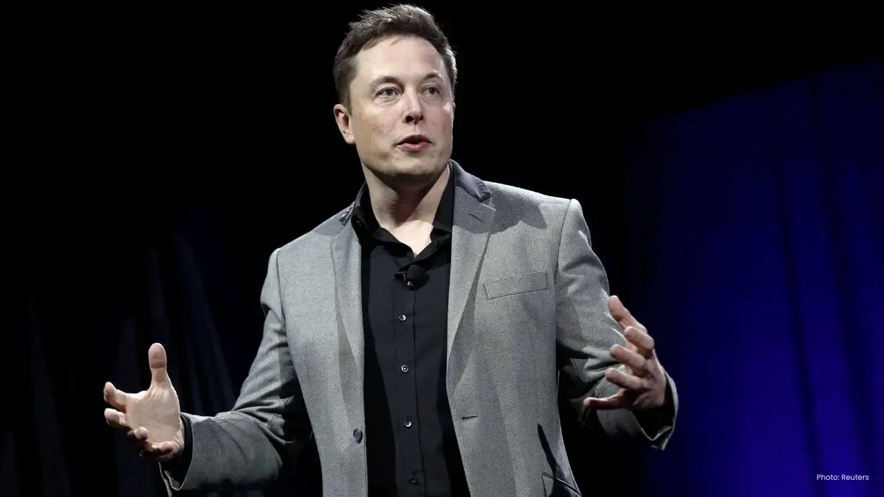 Elon Musk's Trillionaire Status Evaporates Amid SpaceX Stock Decline