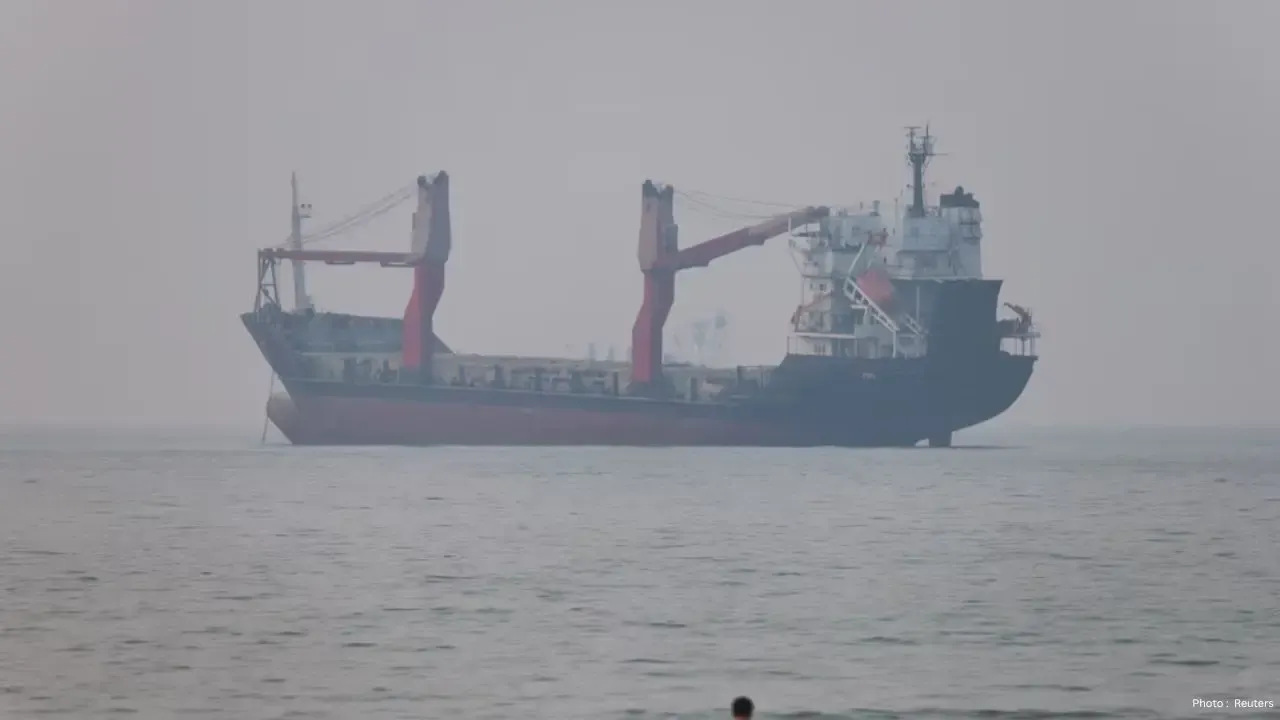 Concerns Over Strait of Hormuz Dominate US-Iran Talks in Doha
