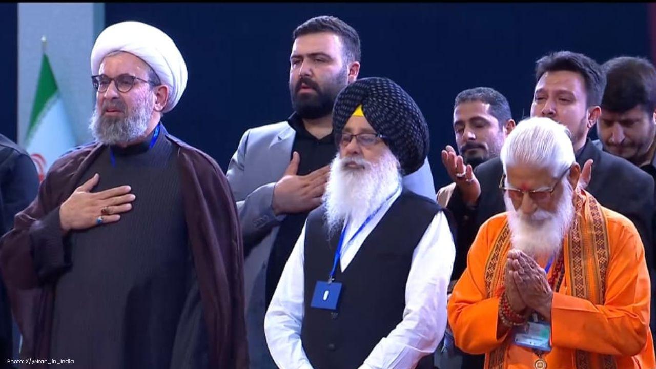 Indian Delegation Pays Tribute to Ayatollah Khamenei