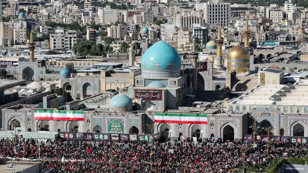 Massive Turnout for Ali Khamenei's Final Resting Place at Imam Reza Shrine