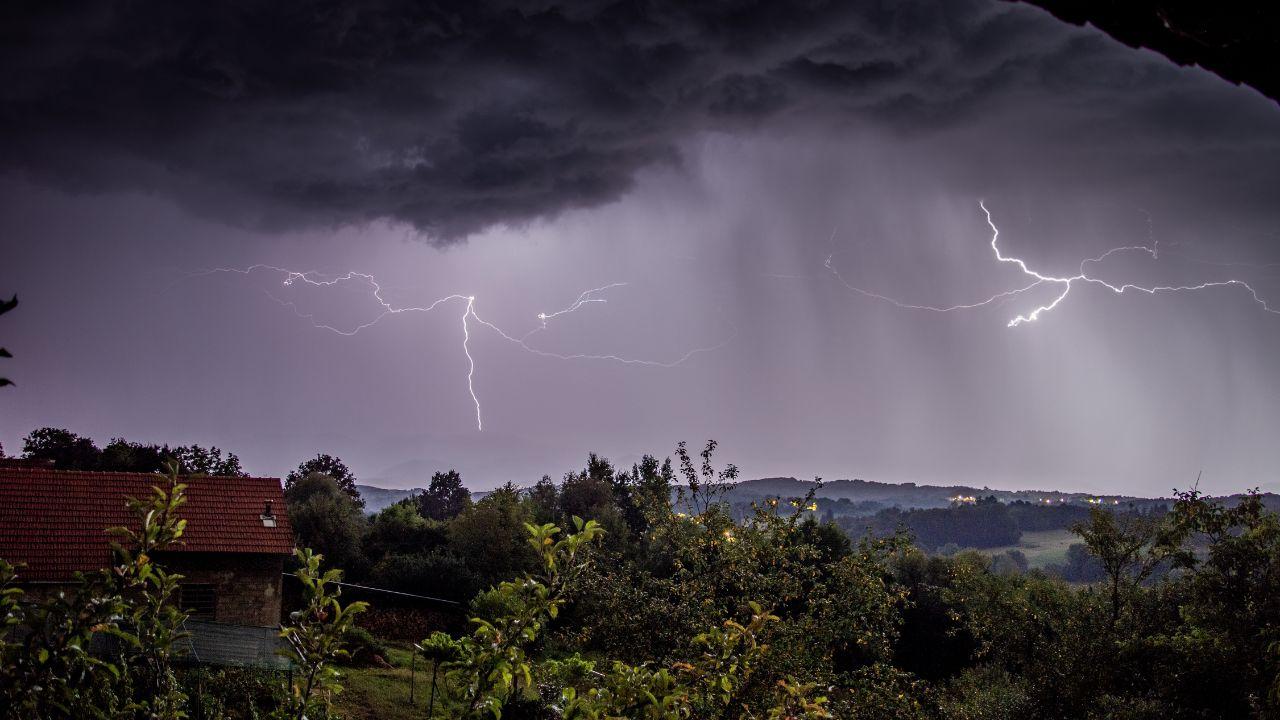 MetMalaysia Issues Thunderstorm Warning Across States