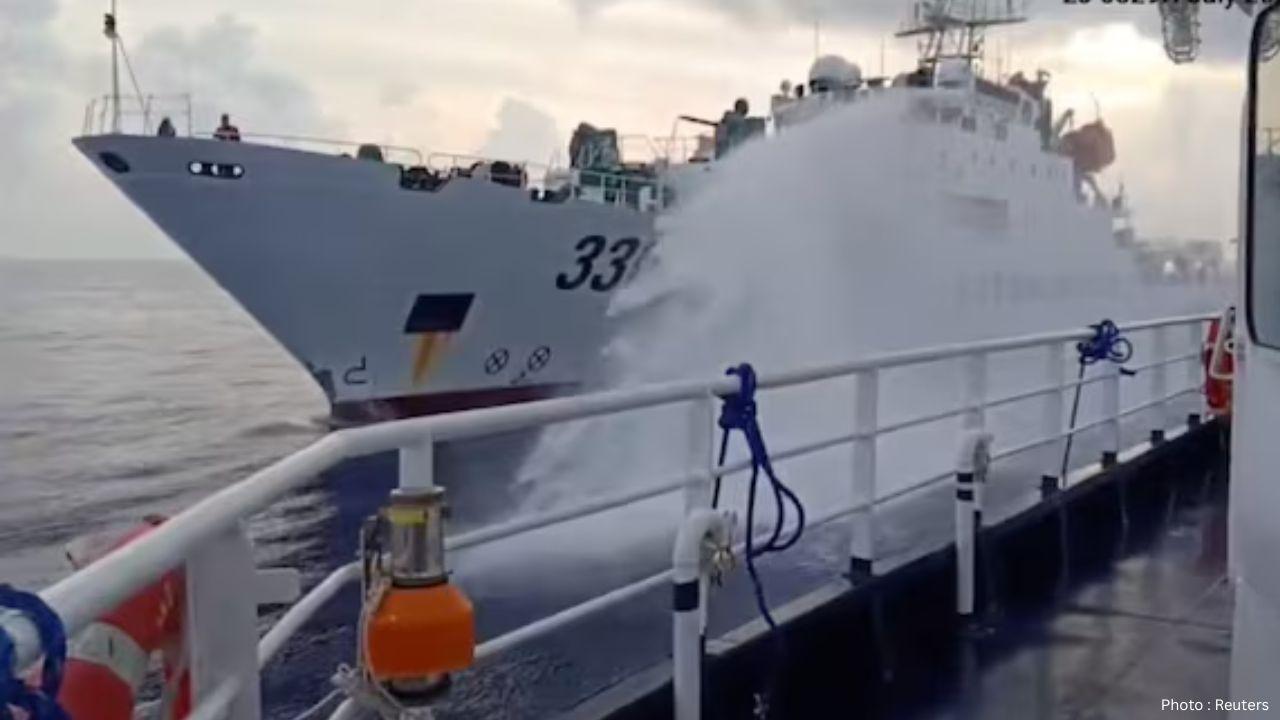 Philippines Accuses China of Water Cannon Attack Near Scarborough Shoal for Second Day