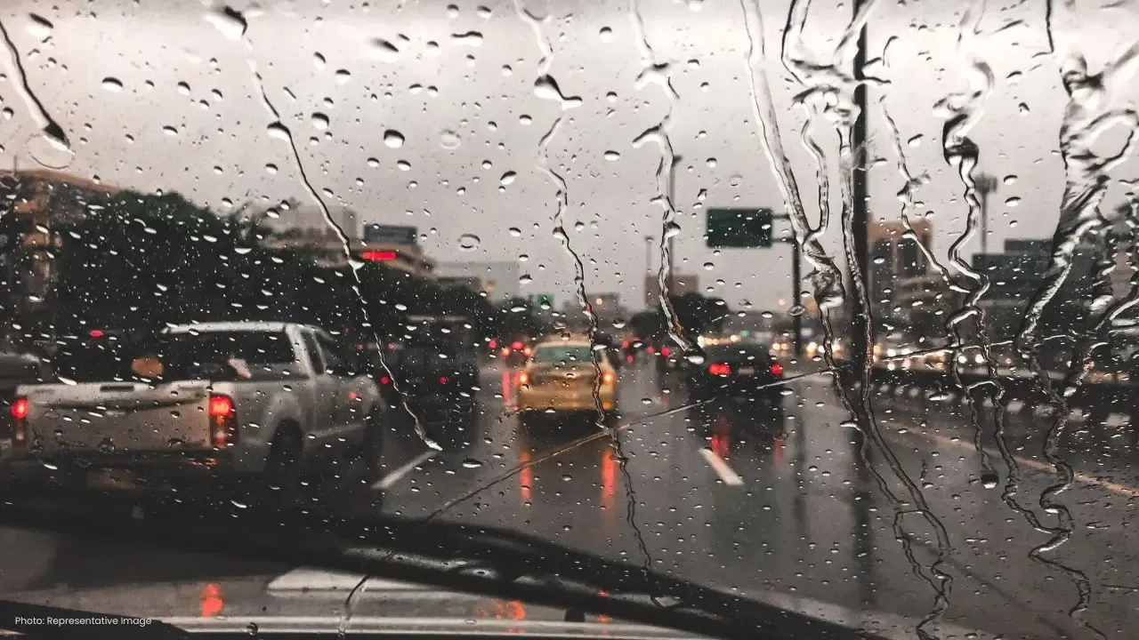 Nagoya Hit by Heavy Rain as Storms Cause Power Outages