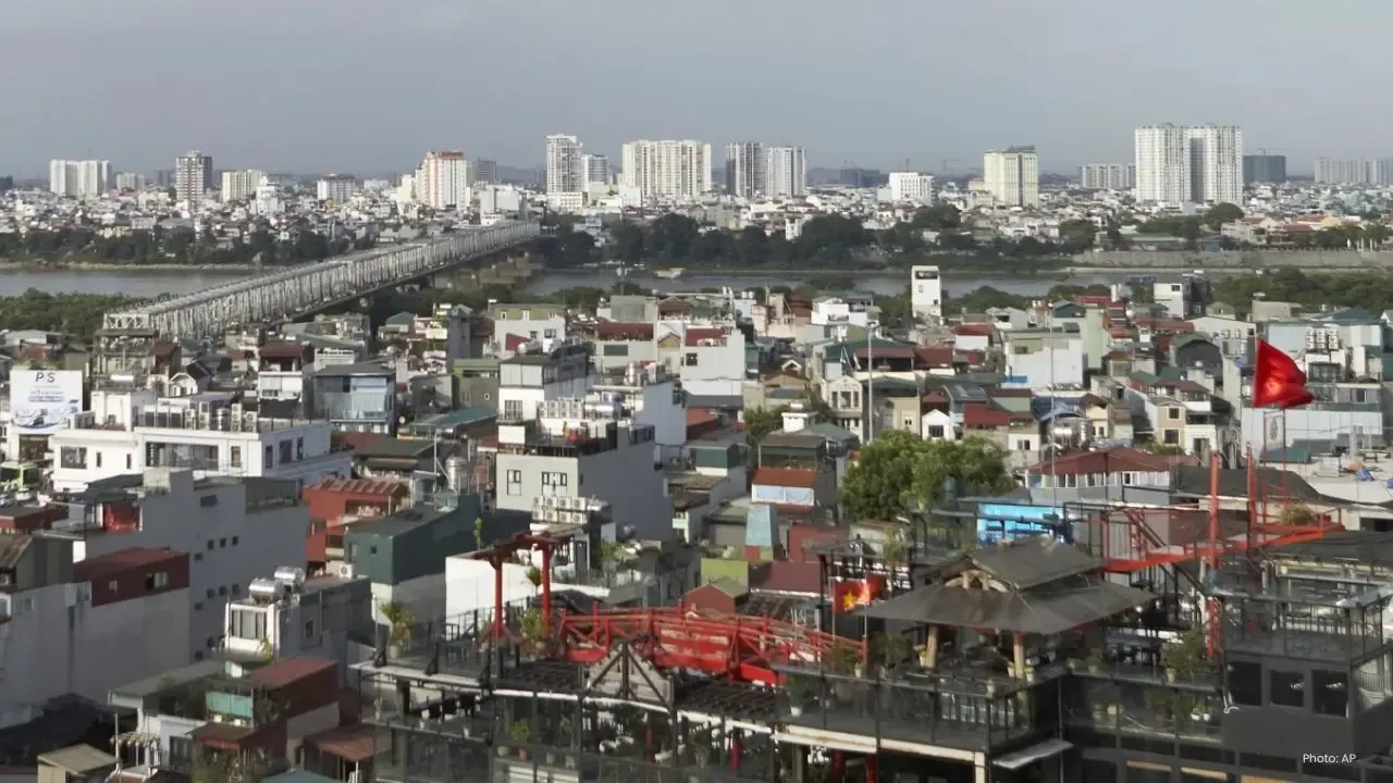 Hanoi’s $65 Billion Rebuild Reshapes City and Displaces Residents