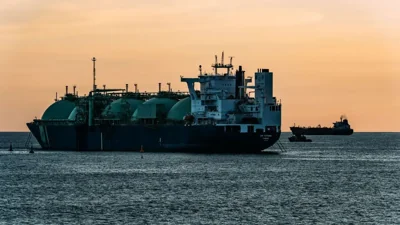 Singapore Grants 8 New LNG Marine Fuel Licences from September 2026