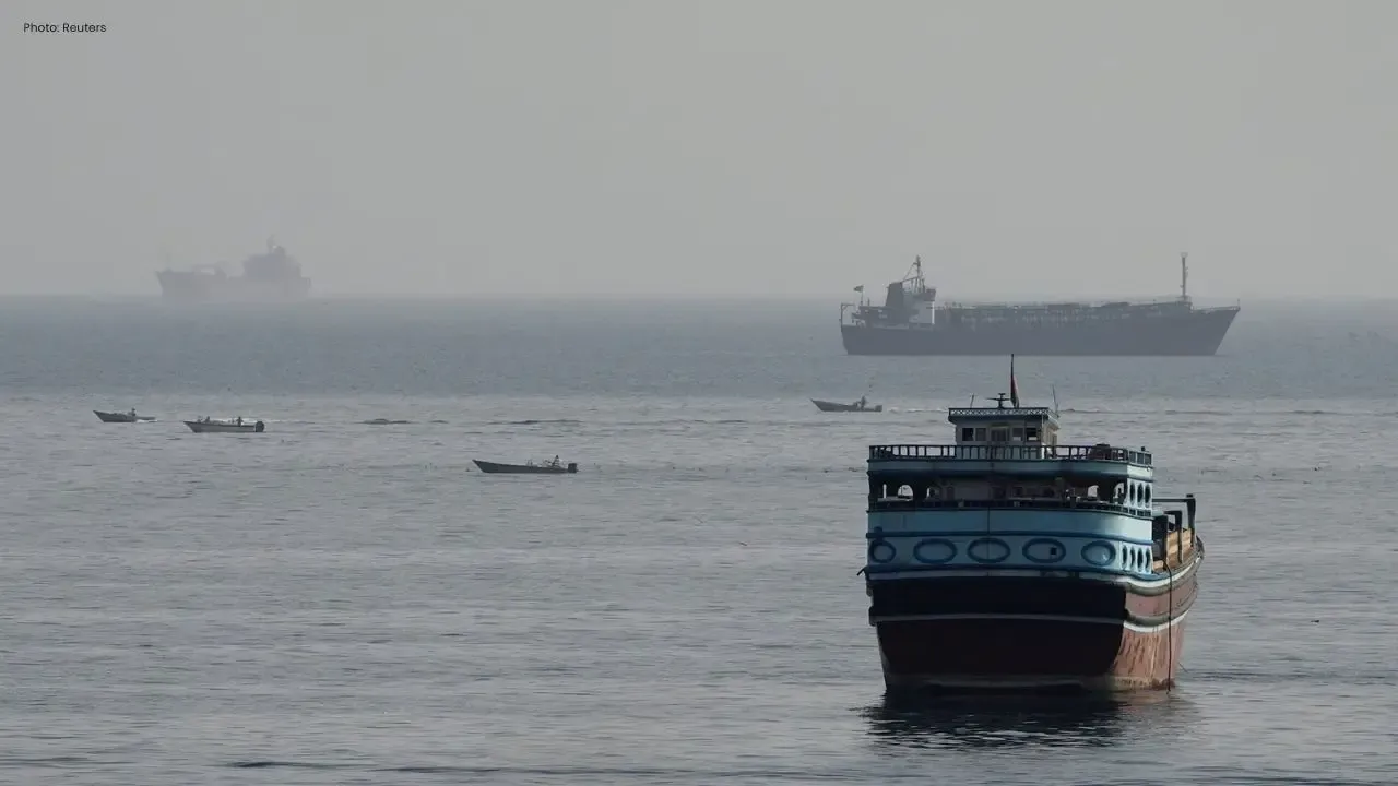Tensions Escalate Over US-Iran Discussions and Hormuz Shipping Risks