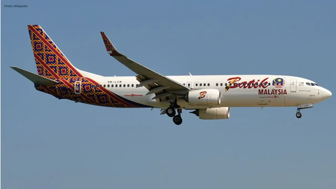 Passenger Arrested After Attempt to Open Batik Air Emergency Exit